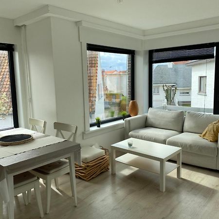 The Ocean Breeze 2 Apartment De Haan Luaran gambar